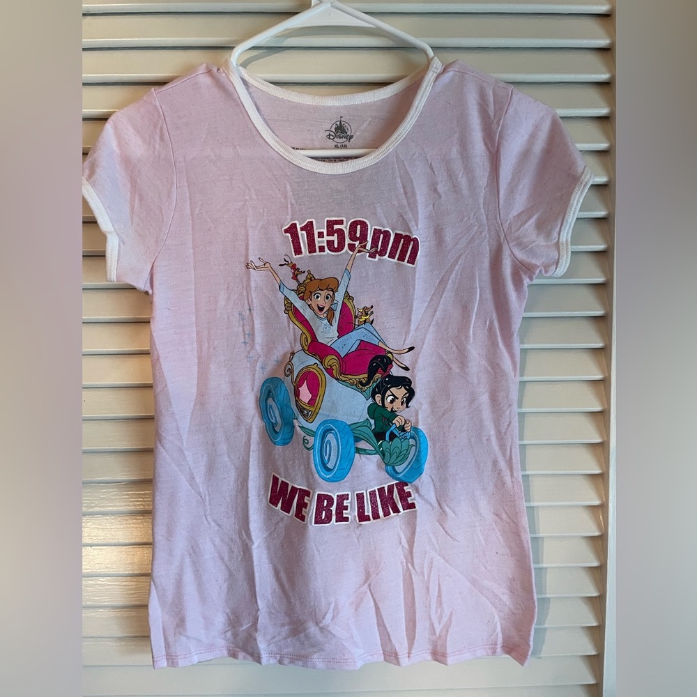 Disney Vanellope Wreck it Ralph top Girls size XL